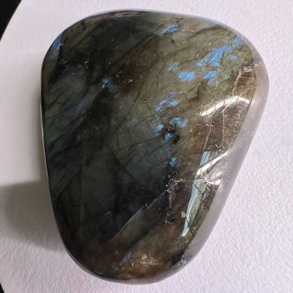 Labradorite Crystal‎ Palmstone (7) - Picture 5 of 10